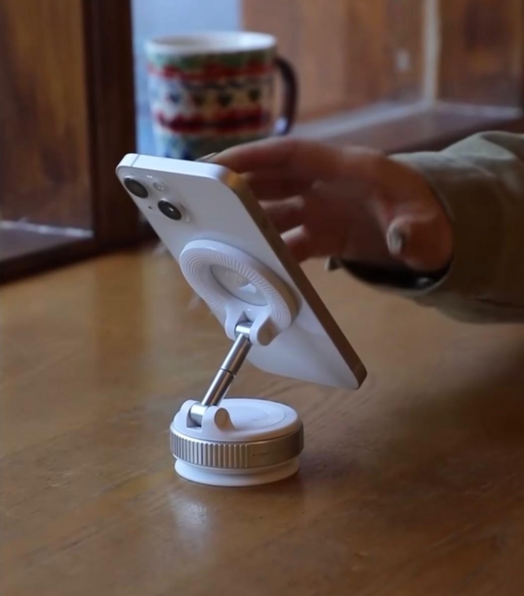 CarMount Pro: Tu compañero de Viaje Perfecto